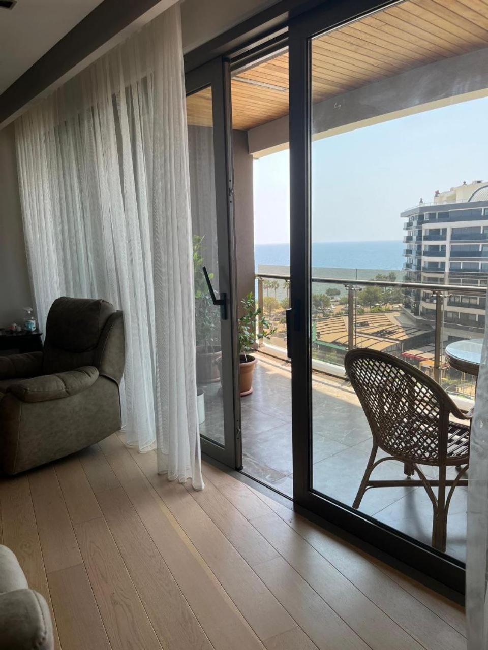 In Warm Antalya